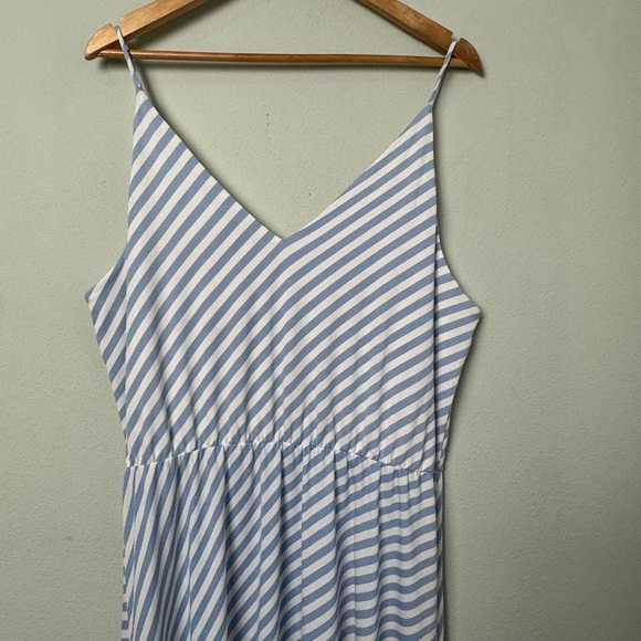 NWT H&M Blue & White Diagonal Striped Midi Dress Size Large - Picture 5 of 9